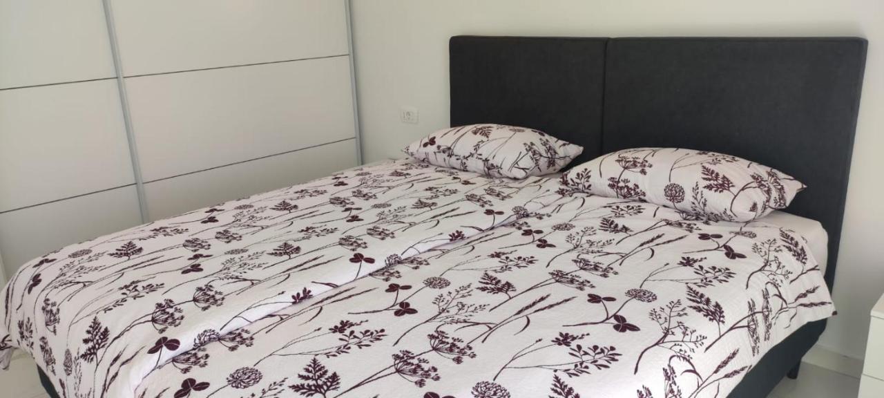 Apartments Inbox Кострена Экстерьер фото